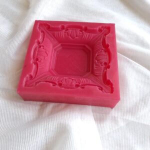 Square Tlight holder 3